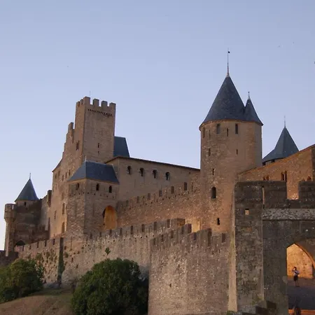 Holiday home Bellevue Cite Chez Jean - Vue Directe Cite, Cite A 200M, Clim, Parking Public Gratuit A 200M, Wifi - Direct View Cite, 200M To Cite, Aircon, Free Public Car Park 200M, Wifi Carcassonne