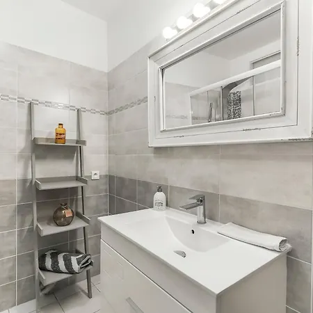 Ferienhaus Chez Jean - Vue Directe Cite, Cite A 200m, Clim, Parking Public Gratuit A 200m, Wifi - Direct View Cite, 200m To Cite, Aircon, Free Public Car Park 200m, Wifi Carcassonne