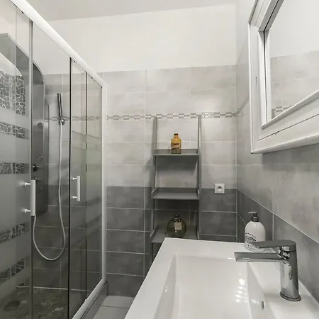 Bellevue Cite Chez Jean - Vue Directe Cite, Cite A 200M, Clim, Parking Public Gratuit A 200M, Wifi - Direct View Cite, 200M To Cite, Aircon, Free Public Car Park 200M, Wifi * Carcassonne