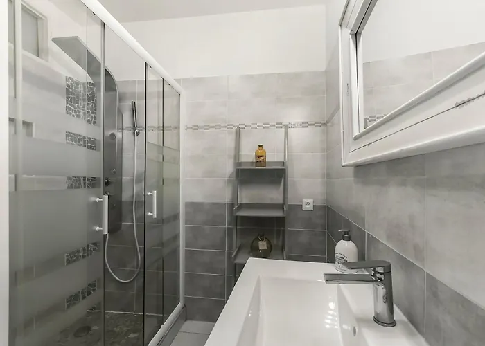 Bellevue Cité Chez Jean - Vue Directe Cité, Cité à 200m, Clim, Parking Public Gratuit à 200m, Wifi - Direct View Cité, 200m To Cité, Aircon, Free Public Car Park 200m, Wifi * Carcassonne