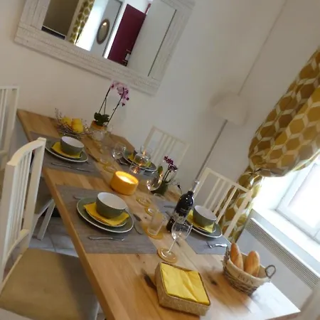 Chez Jean - Vue Directe Cite, Cite A 200m, Clim, Parking Public Gratuit A 200m, Wifi - Direct View Cite, 200m To Cite, Aircon, Free Public Car Park 200m, Wifi Vakantiehuis Carcassonne