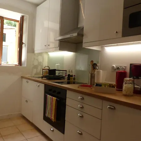 Vakantiehuis Chez Jean - Vue Directe Cite, Cite A 200m, Clim, Parking Public Gratuit A 200m, Wifi - Direct View Cite, 200m To Cite, Aircon, Free Public Car Park 200m, Wifi Carcassonne
